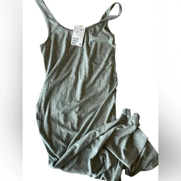 H&M Dresses & Skirts - 🌟HOST PICK🌟NWT H&M maternity  dress